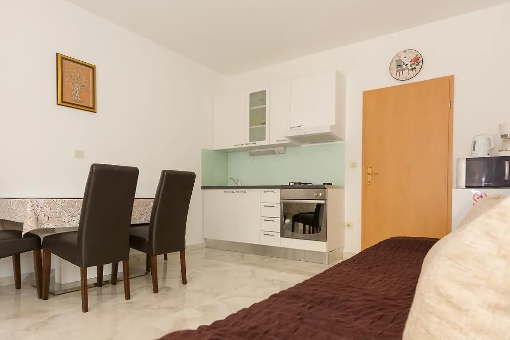 Villa Apartments Marko & Simun Kaštela