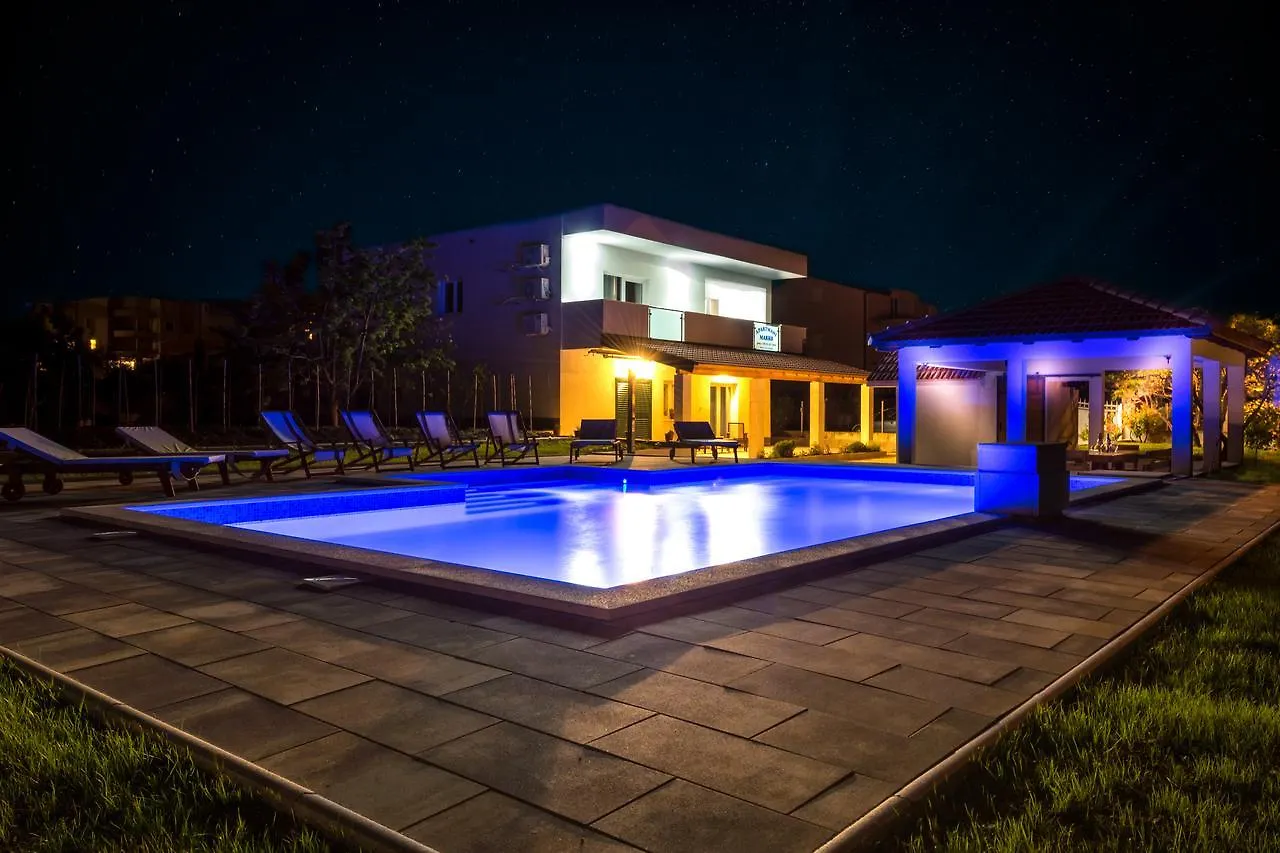 Villa Apartments Marko & Simun Kaštela Croatie