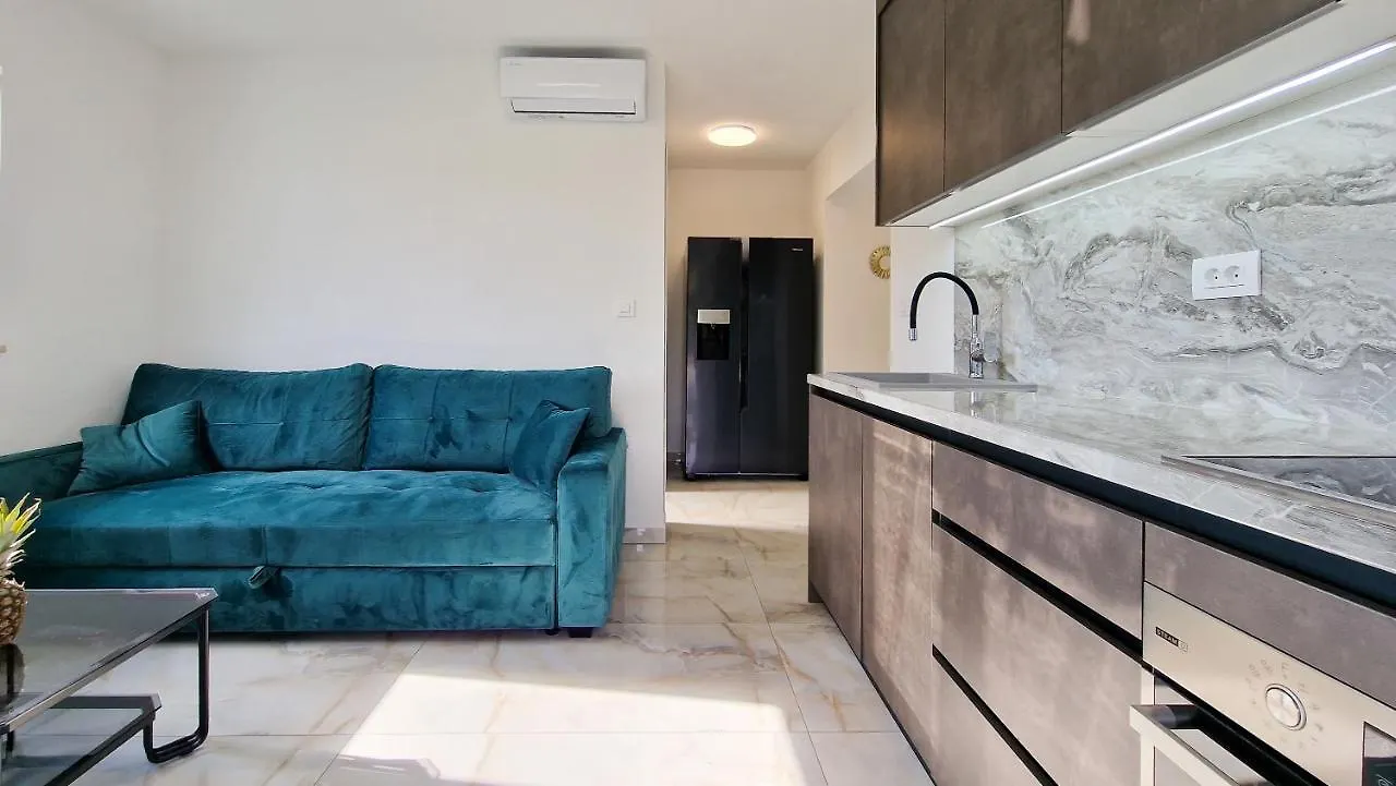 Villa Apartments Marko & Simun Kastela