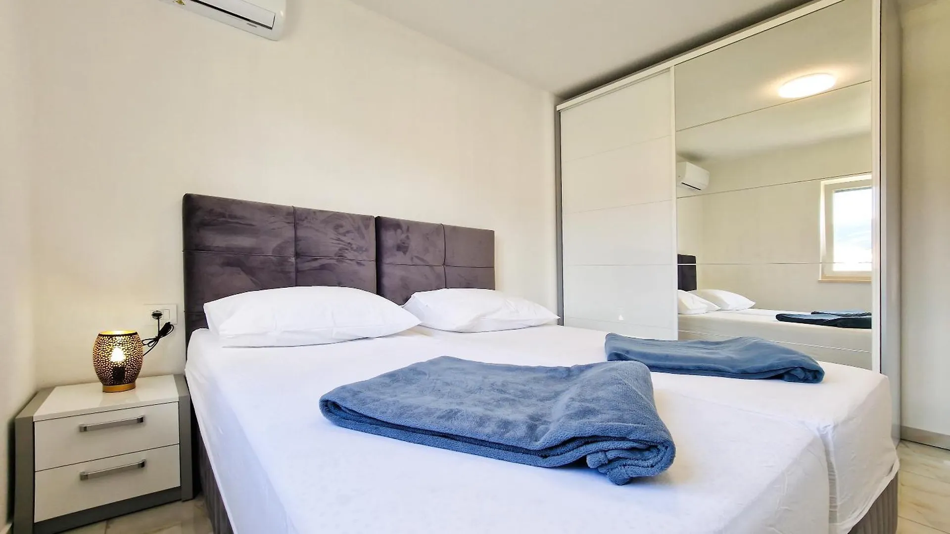 Villa Apartments Marko & Simun Kastela Croatia