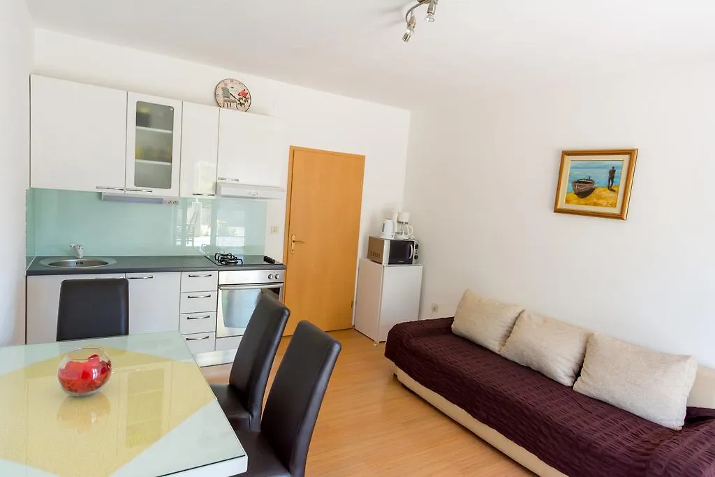 Villa Apartments Marko & Simun Kastela