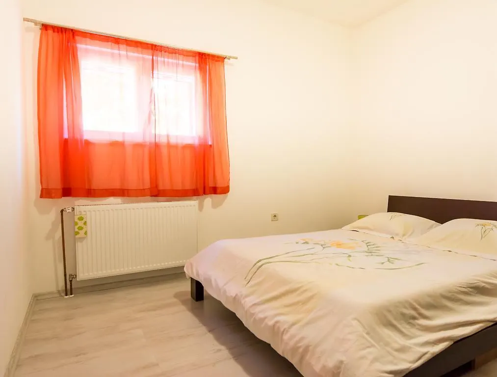 Villa Apartments Marko & Simun Kastela