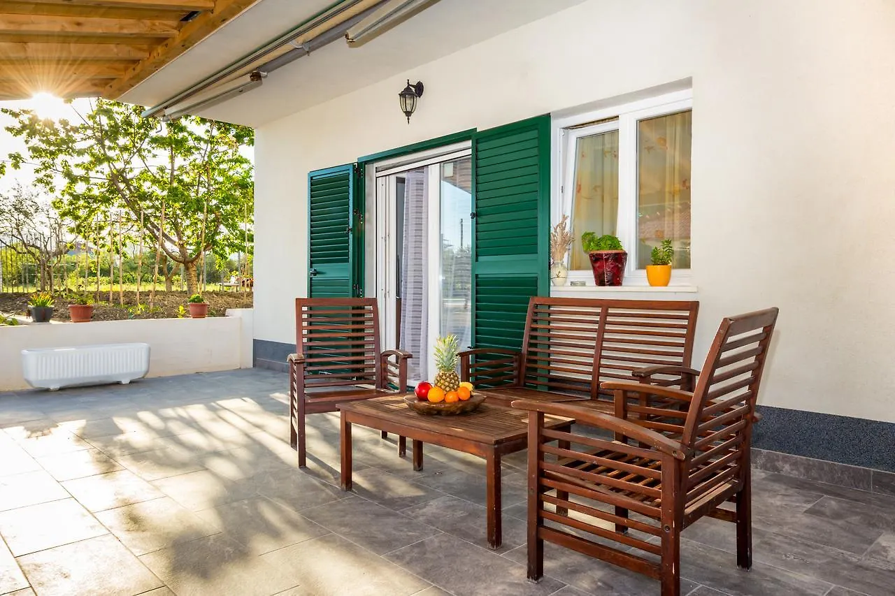 Villa Apartments Marko & Simun Kastela